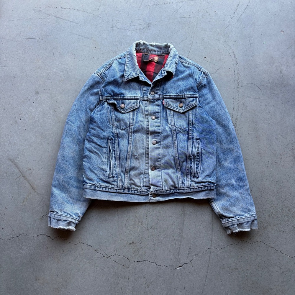 Vintage 90s Levis Flannel Lined Denim Trucker Jacket Light Wash Plaid Mens M